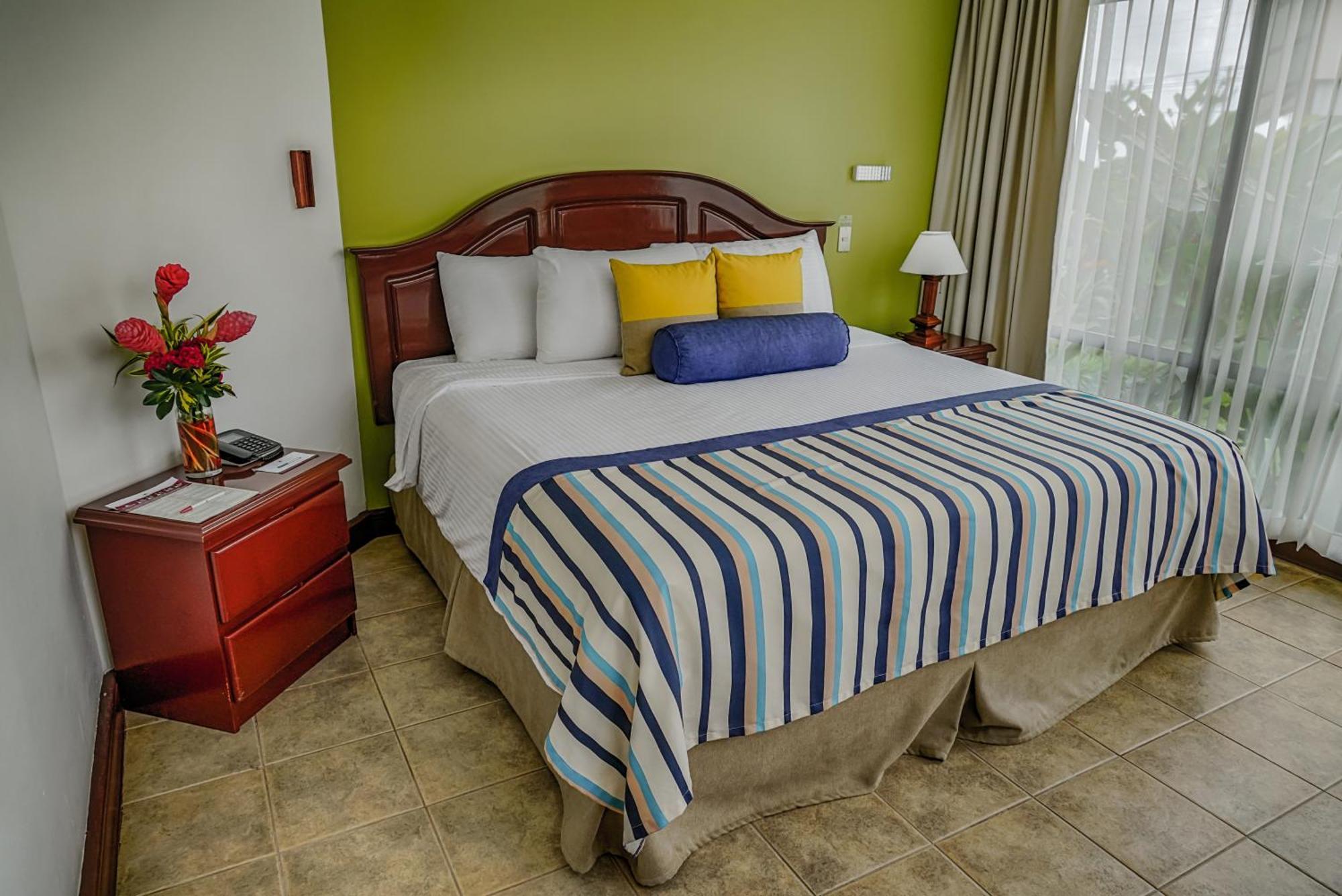Montana De Fuego Mountain Resort & Spa La Fortuna Номер фото