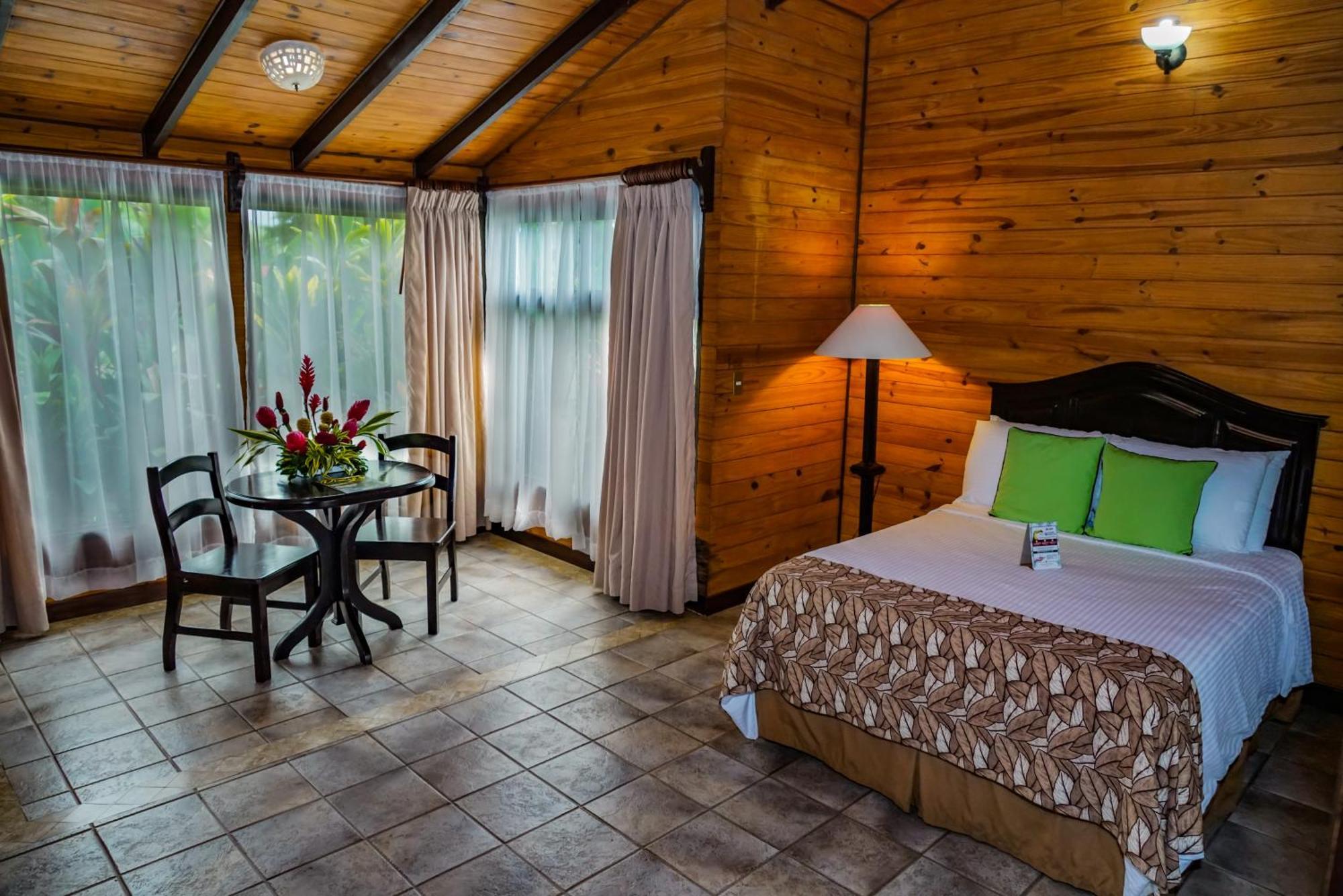 Montana De Fuego Mountain Resort & Spa La Fortuna Номер фото