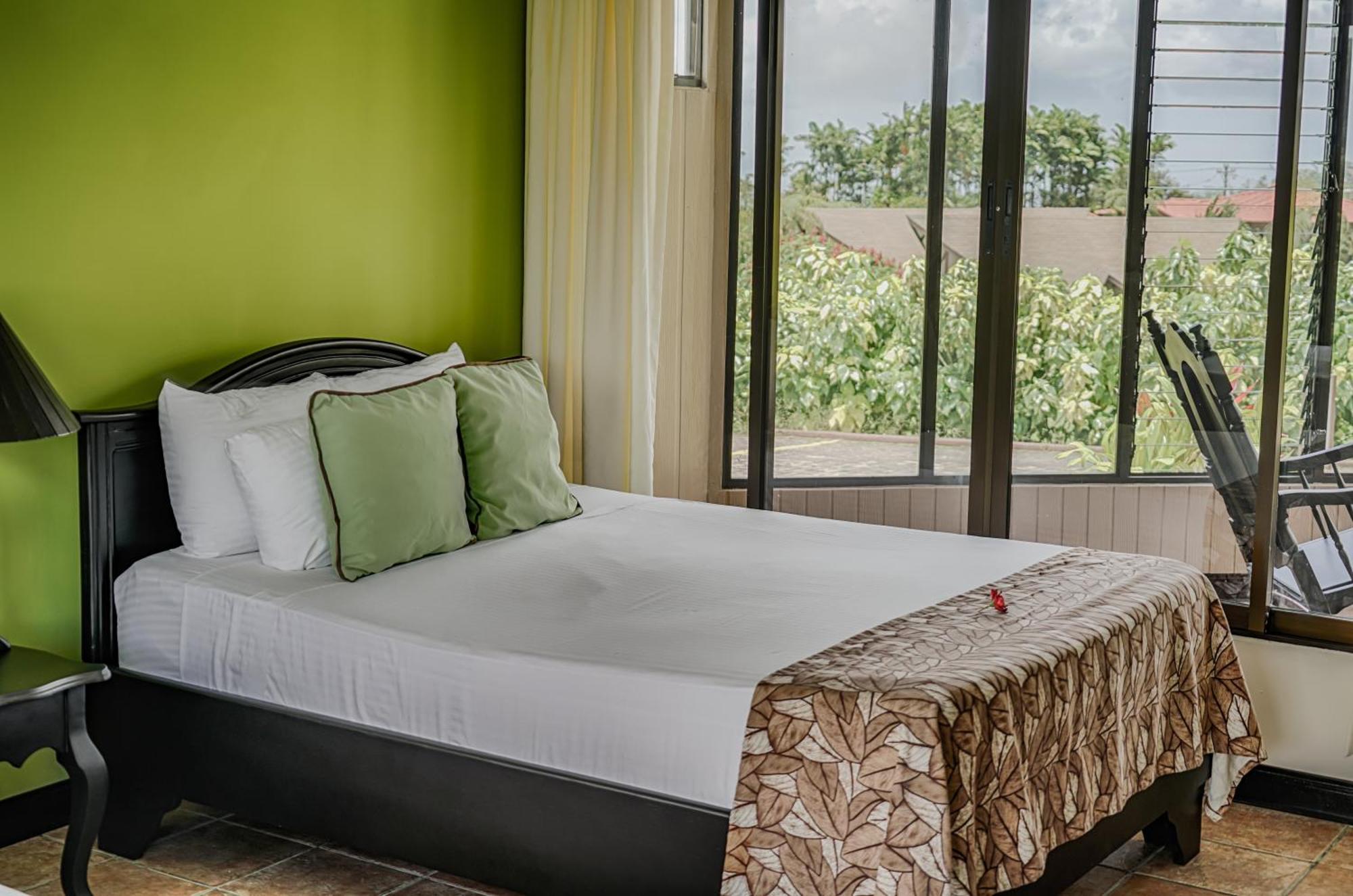 Montana De Fuego Mountain Resort & Spa La Fortuna Номер фото